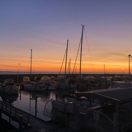 Fremantle Harbour Townhouse Villa ภายนอก รูปภาพ