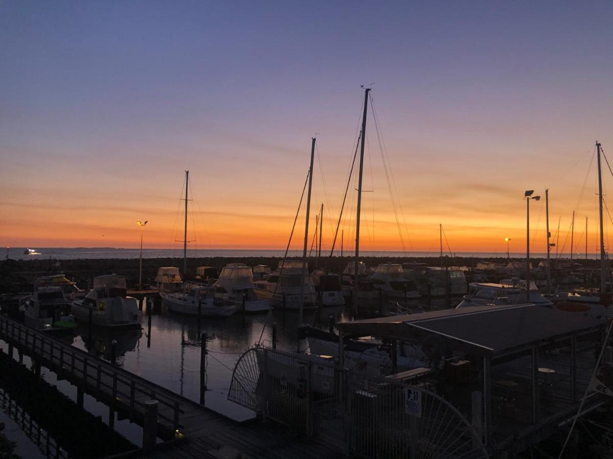 Fremantle Harbour Townhouse Villa ภายนอก รูปภาพ